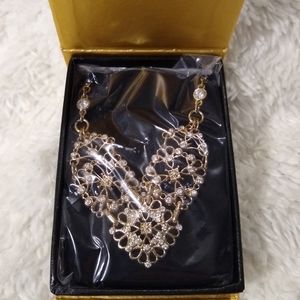 Avon Signature Collection Square Necklace